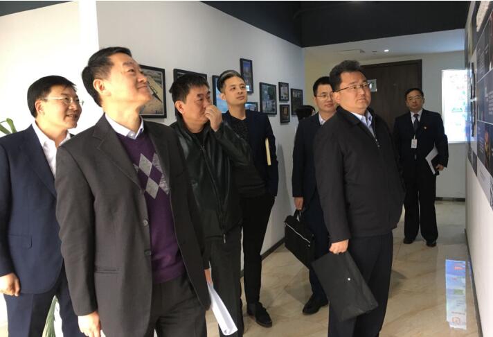 集团党委书记、董事长任丁率队调研Z6人生就是博商贸工作